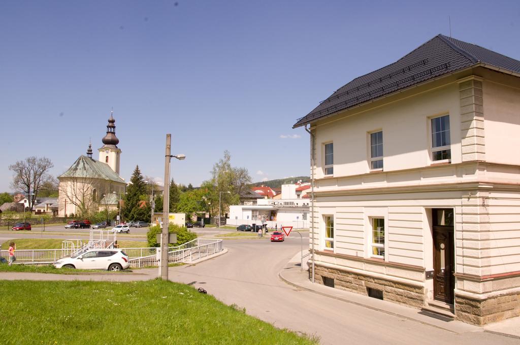 Apartments Centrum Rožnov pod Radhoštěm Exterior foto